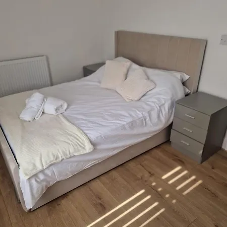 Apartamento 3br House In Peaceful Residential Area In Barrow-in-Furness