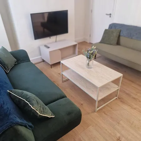 Apartamento 3br House In Peaceful Residential Area In Barrow-in-Furness