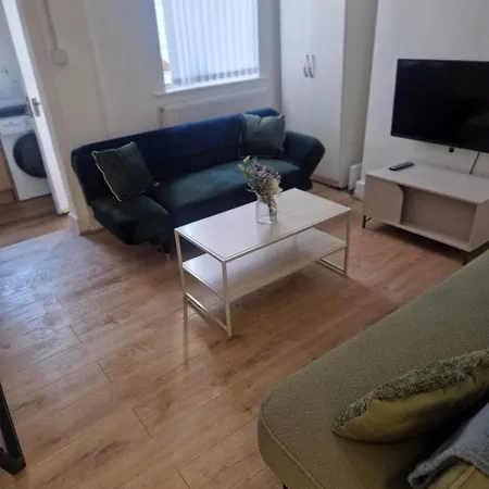 3br House In Peaceful Residential Area In